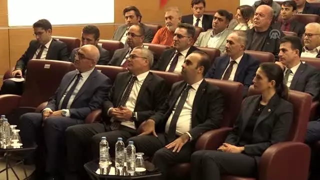 Bakan Yardımcısı Kacır, Manisalı sanayicilerle buluştu Bakan Yardımcısı Kacır, Manisalı sanayicilerle buluştu