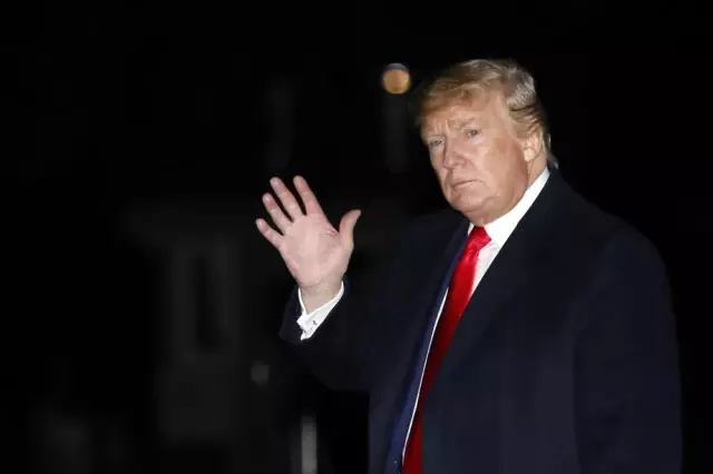 Beyaz Saray, Trump ile Zelensky arasındaki ilk telefon görüşmesinin metnini yayınladı Beyaz Saray, Trump ile Zelensky arasındaki ilk telefon görüşmesinin metnini yayınladı