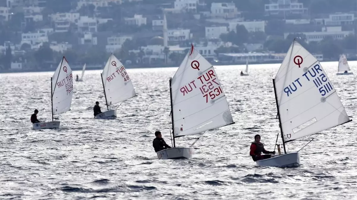 Büyükçekmece'de yelken şöleni başlıyor
