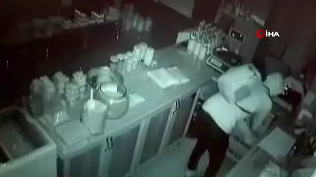 Kapüşon bal hırsızı kamerada Kapüşon bal hırsızı kamerada