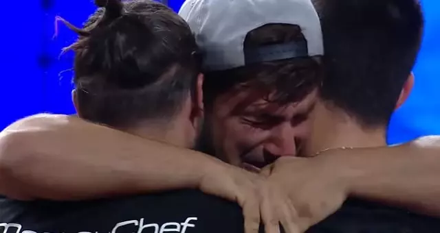 MasterChef Yasin, yarışmadan elenmediğini duyunca gözyaşlarına boğuldu