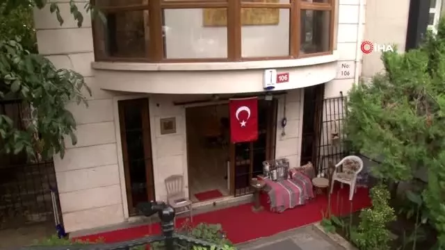 Sanatçı Ertuğrul Berberoğlu'nun 'Tavaf' sergisi sanatseverleri ağırlıyor Sanatçı Ertuğrul Berberoğlu'nun 'Tavaf' sergisi sanatseverleri ağırlıyor