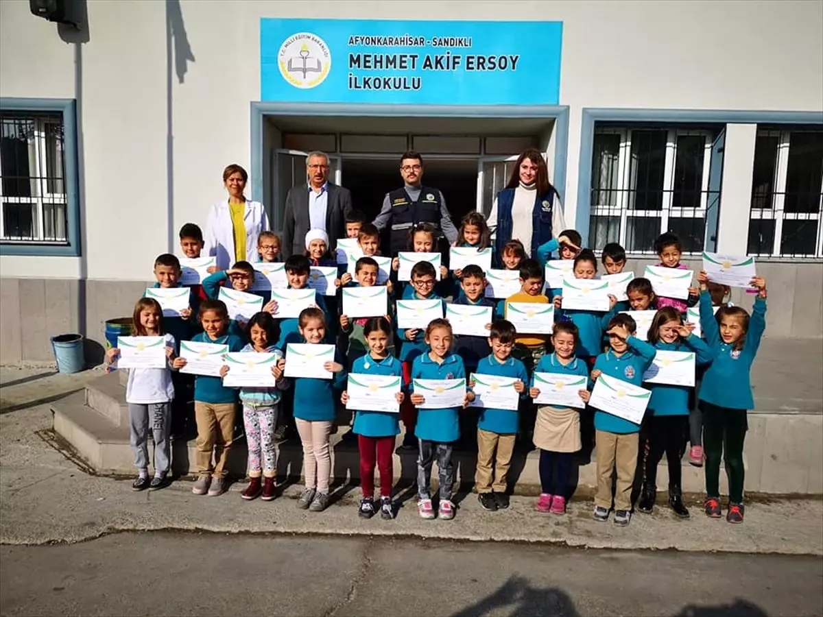 Sandıklı'da 'Geleceğe Nefes Ol' kampanyası