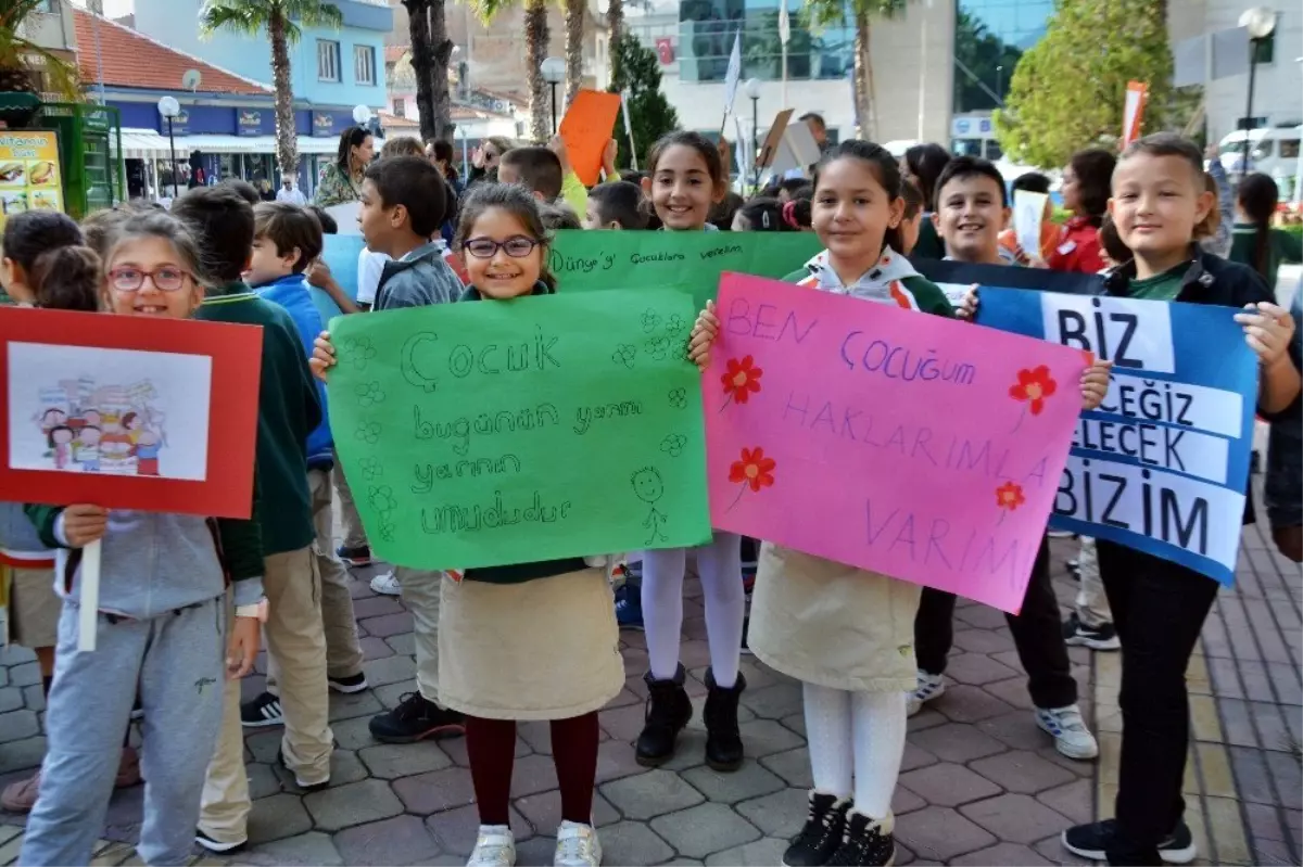 Söke'de çocuklar haklarını haykırdı