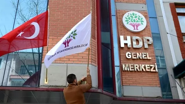 4 HDP'li belediye başkanı daha gözaltına alındı