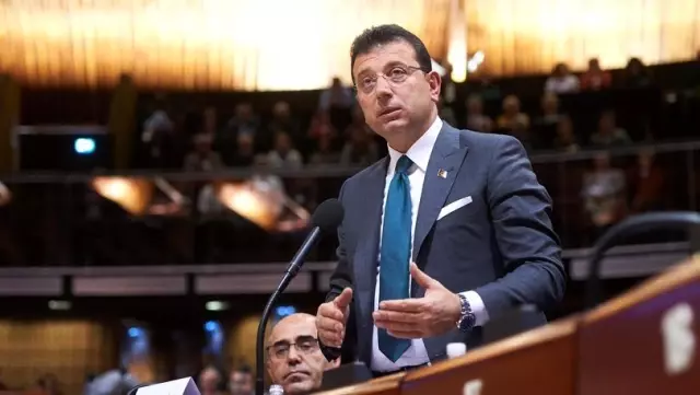 Siyanürlü intiharlarla ilgili konuşan İmamoğlu: İnsanlarımız sıkıntı içindeyse İstanbul görevini yapmamıştır Siyanürlü intiharlarla ilgili konuşan İmamoğlu: İnsanlarımız sıkıntı içindeyse İstanbul görevini yapmamıştır