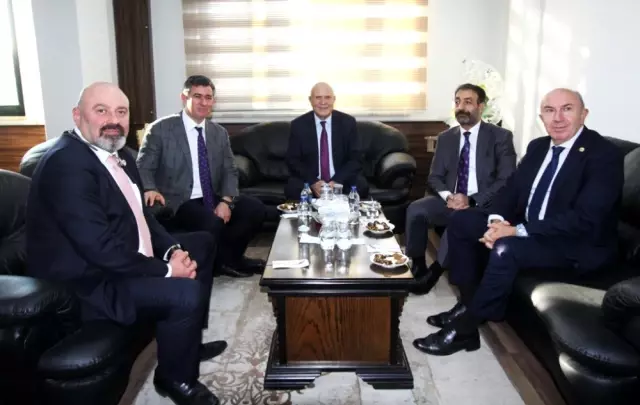 TBB Başkanı Metin Feyzioğlu, Başkan Pekmezci'yi ziyaret etti