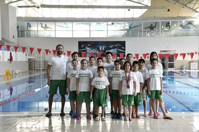 Yağmur Çoban Madalyaya kulaç attı Yağmur Çoban Madalyaya kulaç attı