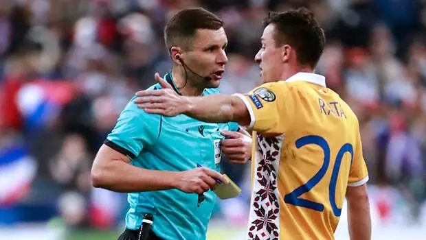 Yine Mazeika yine hatalar! Beşiktaş'ın ardından şimdi de Moldova... Yine Mazeika yine hatalar! Beşiktaş'ın ardından şimdi de Moldova...