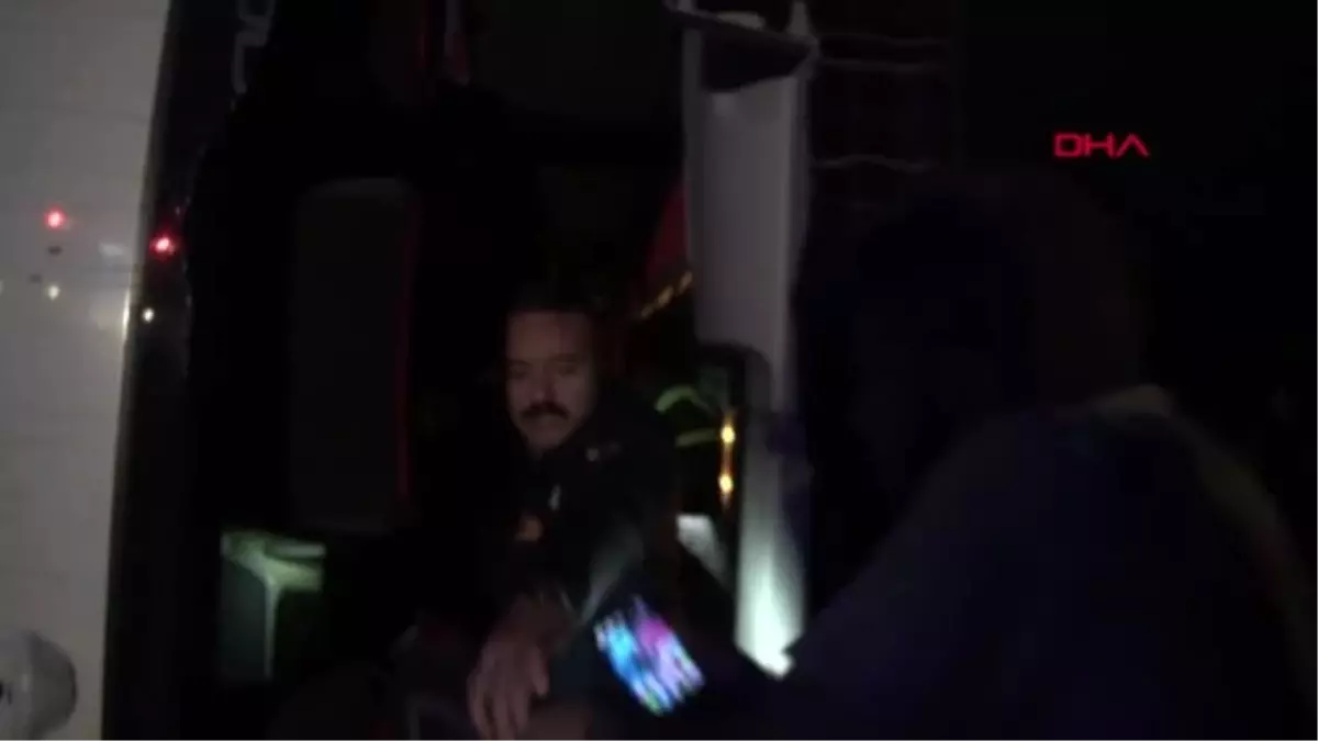 Aksaray'da yolcu otobüsü devrildi: çok sayıda yaralı var