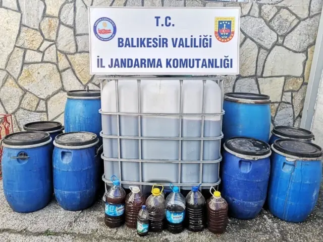 Bandırma'da sahte içki operasyonu Bandırma'da sahte içki operasyonu
