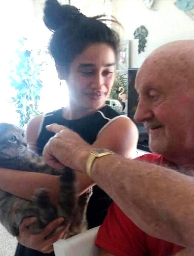 Boşanma kararı alan Meltem Miraloğlu 80 yaşındaki eşine 'Beni seviyor musun?' sorusunu sordu