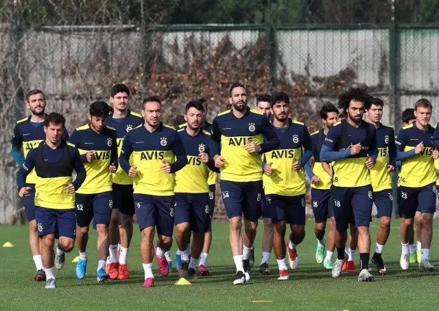 Fenerbahçe'de Yeni Malatyaspor maçı hazırlıkları sürüyor Fenerbahçe'de Yeni Malatyaspor maçı hazırlıkları sürüyor