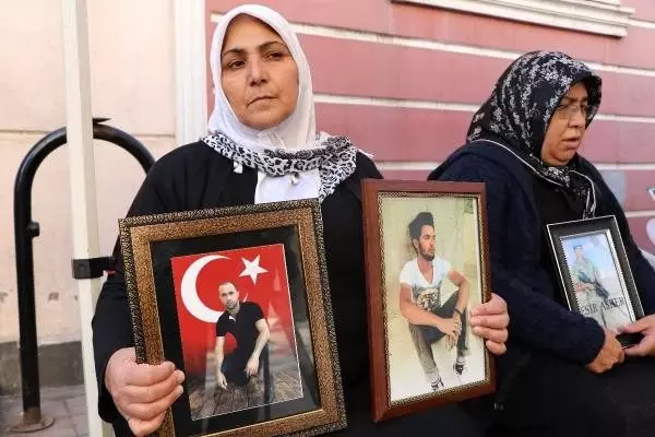 HDP önündeki eylemde 75'inci gün HDP önündeki eylemde 75'inci gün