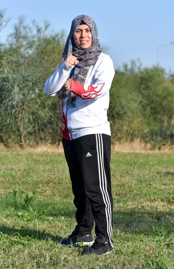 İşitme engelli Selver, Türk spor tarihine adını yazdırmayı hedefliyor İşitme engelli Selver, Türk spor tarihine adını yazdırmayı hedefliyor