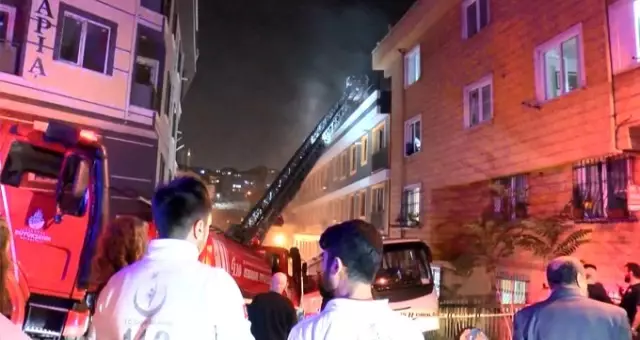 Şişli'de yangın paniği! Binadakiler hemen tahliye edildi