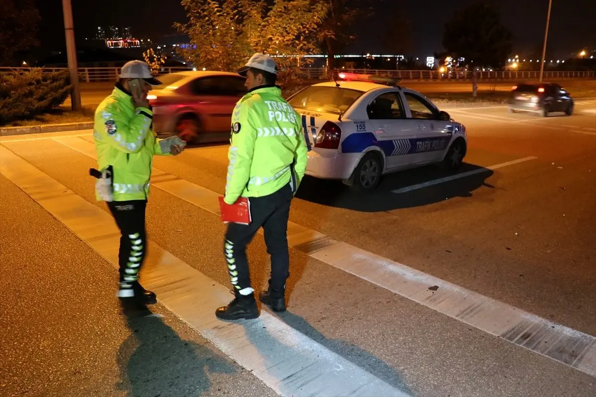 Karabük'te otomobilin çarptığı kadın yaralandı