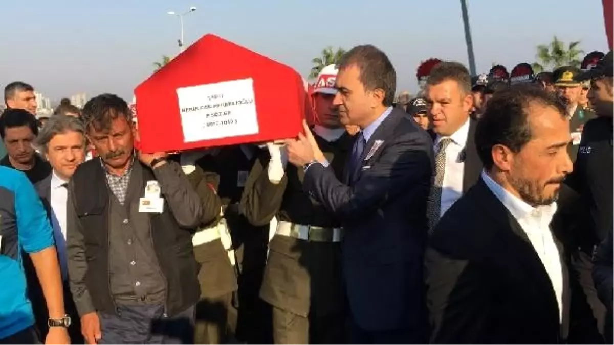 Şehit er, son yolculuğuna uğurlandı (2)