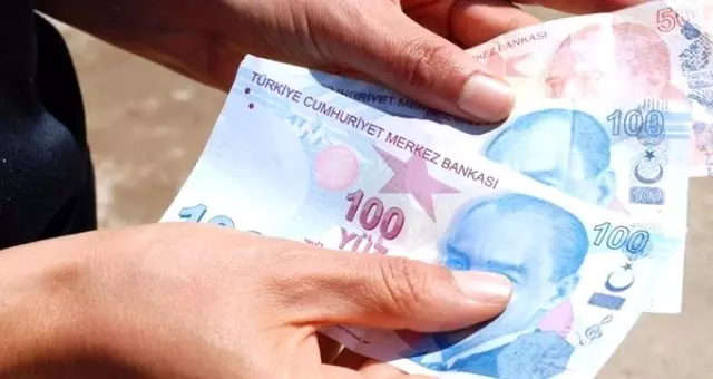 Yüz binlerce öğrencinin merakla beklediği KYK kredi/burs sonuçları açıklandı
