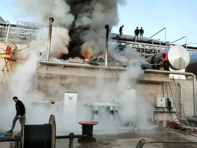 Süt fabrisasında yangın Süt fabrisasında yangın