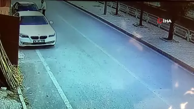 Tosya'da kalp krizi geçiren sürücü güvenlik kamerasında Tosya'da kalp krizi geçiren sürücü güvenlik kamerasında