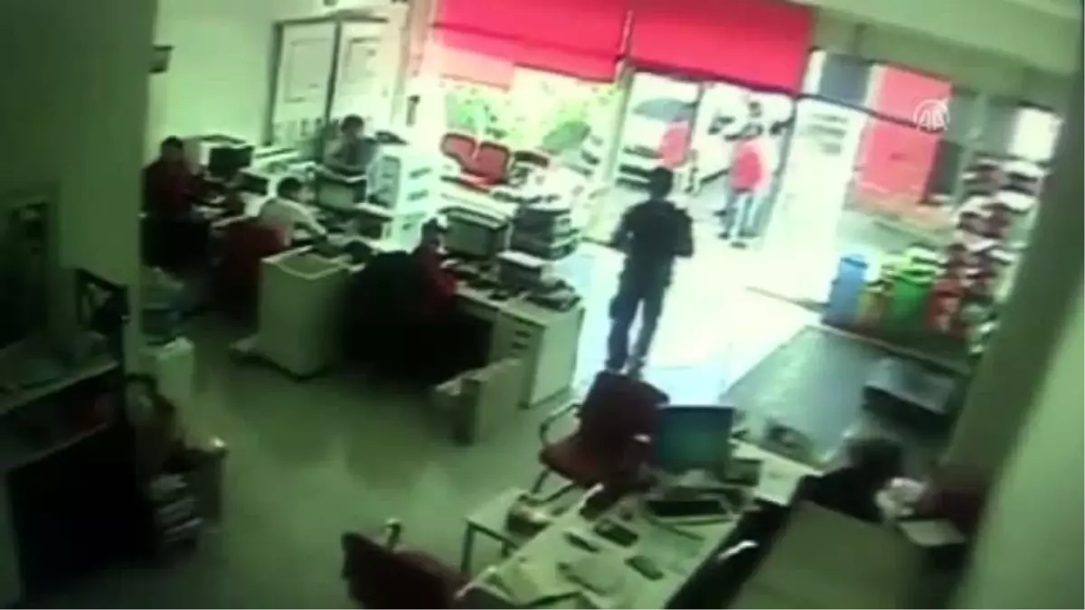 Uzun süredir aranan 'akrobat' lakaplı dolandırıcı 'sirk' operasyonuyla yakalandı