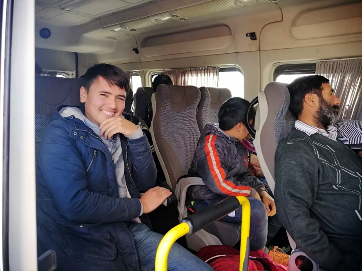 Çanakkale'de 98 kaçak göçmen yakalandı