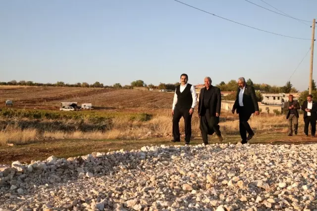 Canpolat kırsalda yürütülen çalışmaları inceledi Canpolat kırsalda yürütülen çalışmaları inceledi