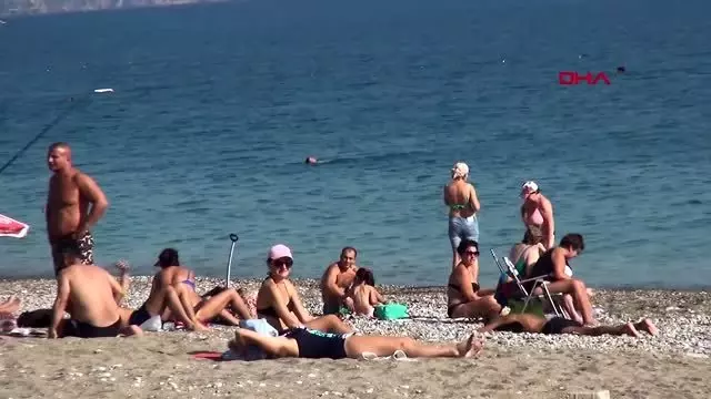 Dünyaca ünlü sahilde sıcak hava yoğunluğu