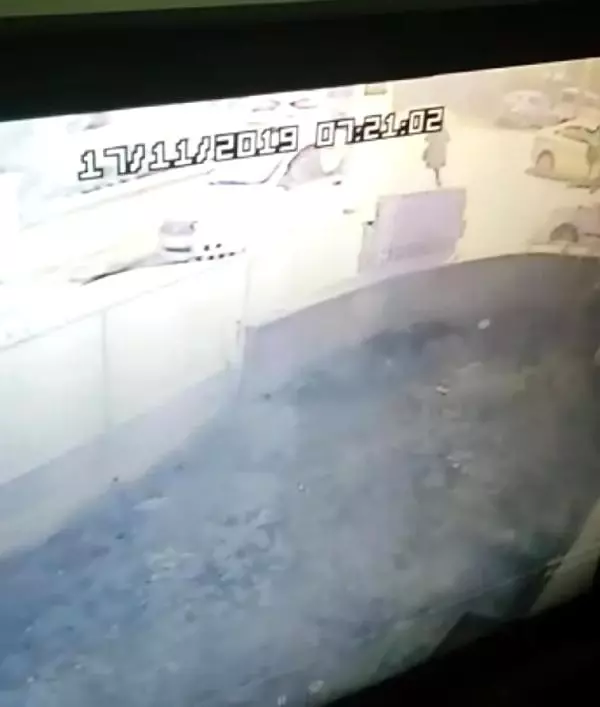 Eski eşini yaralayıp, sevgilisi olduğu iddiasıyla fırıncıyı öldürdü (3) Eski eşini yaralayıp, sevgilisi olduğu iddiasıyla fırıncıyı öldürdü (3)