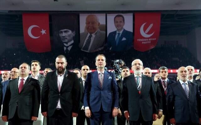 Fatih Erbakan Büyük Kongre'de konuştu: Siyaset ezilenlerin haklarını korumak için yapılırsa ibadet olur