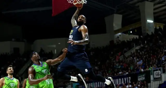 Fenerbahçe Beko deplasmanda TOFAŞ'ı 82-76 mağlup etti