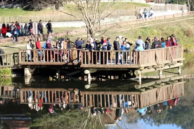 Gölcük Tabiat Parkı'na hafta sonu ilgisi Gölcük Tabiat Parkı'na hafta sonu ilgisi