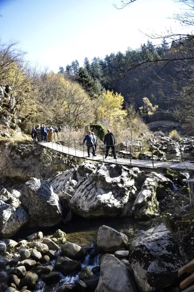 Horma Kanyonu'na 3 kilometrelik yürüyüş parkuru yapıldı Horma Kanyonu'na 3 kilometrelik yürüyüş parkuru yapıldı
