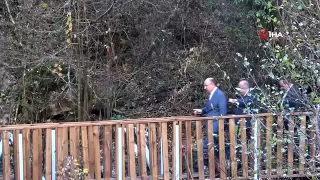Horma Kanyonuna 3 kilometre uzunluğunda yürüyerek parkuru yapıldı Horma Kanyonuna 3 kilometre uzunluğunda yürüyerek parkuru yapıldı