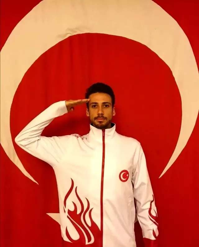 İşitme engelli milli sporcu Ahmet Hakan Tuna, Avrupa şampiyonu oldu İşitme engelli milli sporcu Ahmet Hakan Tuna, Avrupa şampiyonu oldu