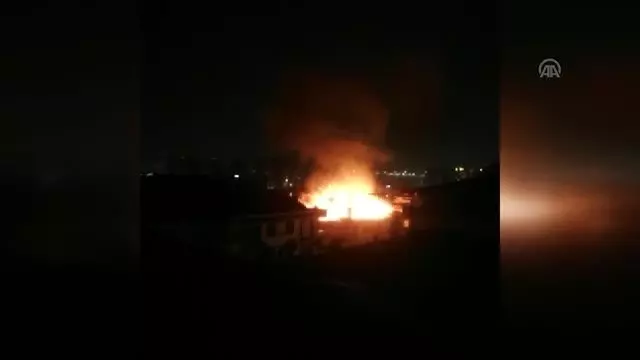 İstanbul'da çatı yangını
