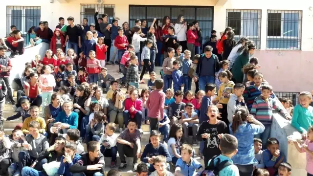 Öğretmenlerden öğrenciler için Şampiyonlar Ligi tadında maç Öğretmenlerden öğrenciler için Şampiyonlar Ligi tadında maç