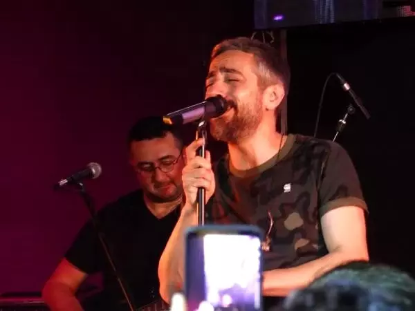 Resul Dindar, Almanya'da konser verdi