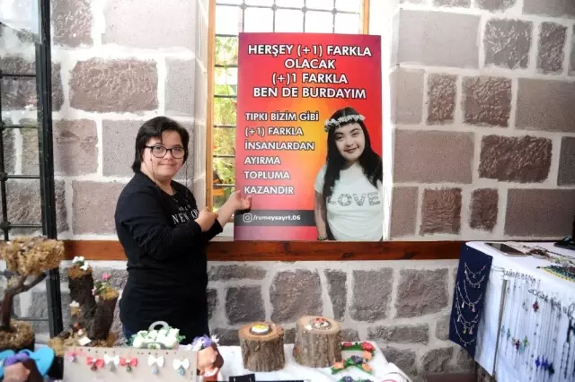 Rümeysa'nın tezgah mutluluğu Rümeysa'nın tezgah mutluluğu
