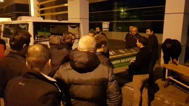 Trafik kazasında ölen 4 kişinin cenazeleri Burdur'a gönderildi Trafik kazasında ölen 4 kişinin cenazeleri Burdur'a gönderildi