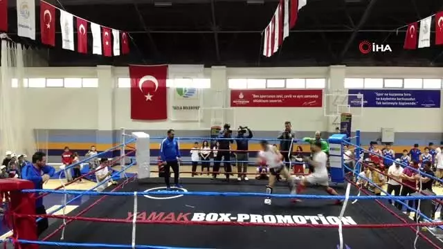 Tuzla Belediyesi spor okullarından görkemli açılış Tuzla Belediyesi spor okullarından görkemli açılış