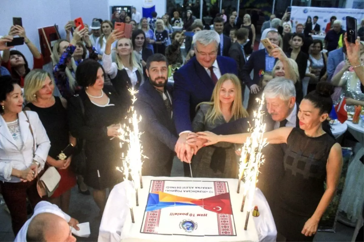 Ukrayna Aileleri Derneği 10'uncu kuruluş yıl dönümüne coşkulu kutlama