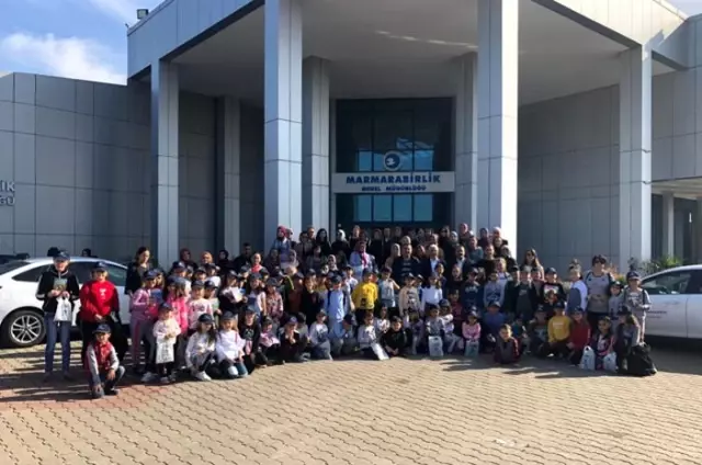 Üreticilerin çocuklarından Marmarabirlik’e ziyaret Üreticilerin çocuklarından Marmarabirlik’e ziyaret