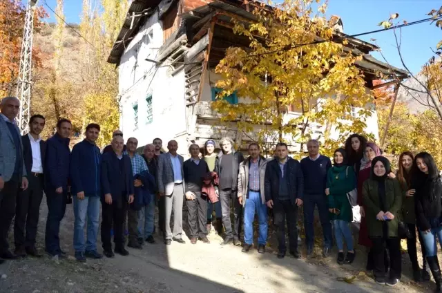 Akademisyen ve öğrenciler vefatının 45. yılında Ord. Prof. Dr. Ziyaeddin Fahri Fındıkoğlu'nu andı