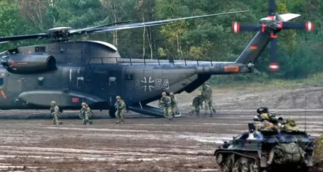 Der Spiegel dergisi: Alman ordusunun envanterindeki helikopter ve tankların çoğu görev yapamıyor