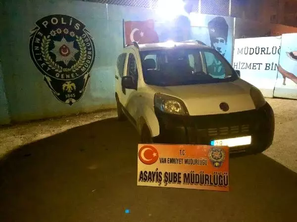 Araç ve hayvan hırsızlığı şüphelisi 3 kişi tutuklandı Araç ve hayvan hırsızlığı şüphelisi 3 kişi tutuklandı