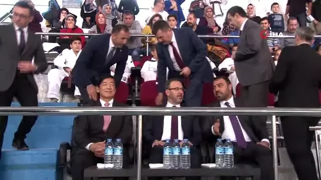 Bakan Kasapoğlu, 2. Japonya Büyükelçiliği Judo Turnuvasını takip etti Bakan Kasapoğlu, 2. Japonya Büyükelçiliği Judo Turnuvasını takip etti