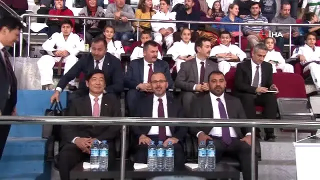 Bakan Kasapoğlu, 2. Japonya Büyükelçiliği Judo Turnuvasını takip etti Bakan Kasapoğlu, 2. Japonya Büyükelçiliği Judo Turnuvasını takip etti