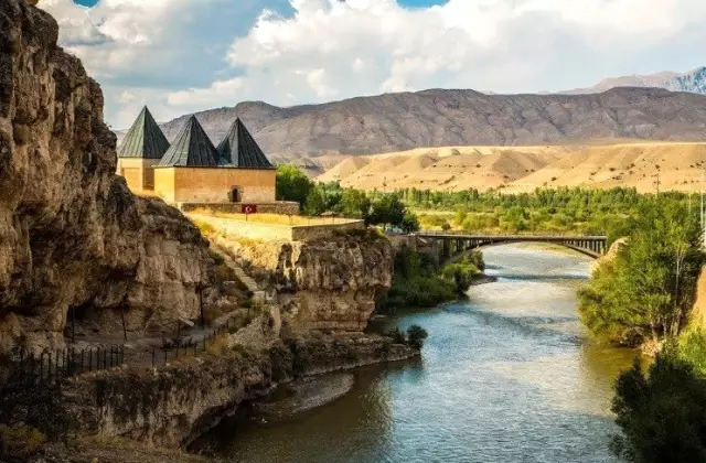 Doğu'nun en sıcak ili Erzincan
